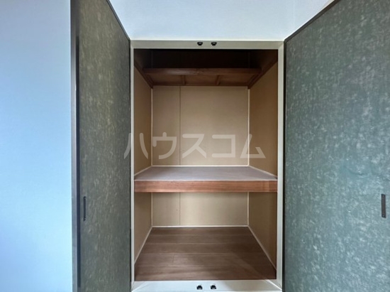 13/30 収納