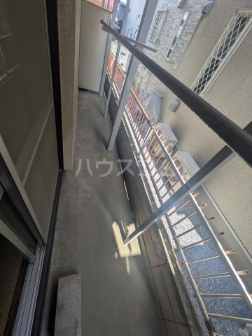 15/27 バルコニー