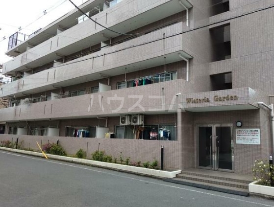 18/24 エントランス