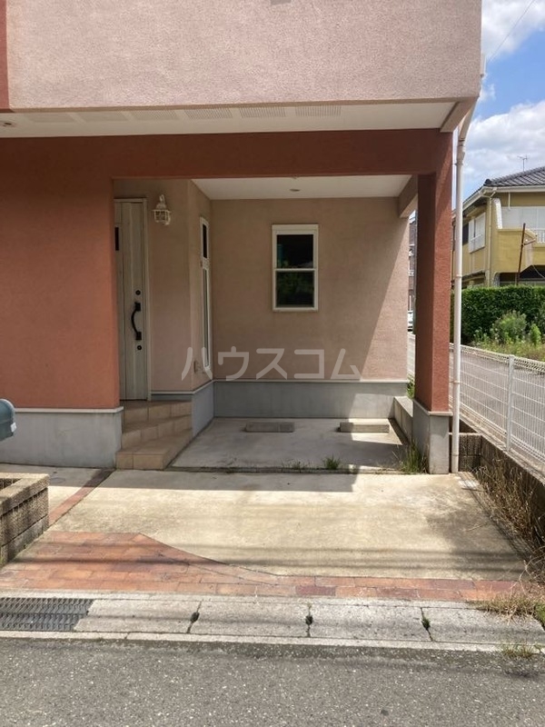 13/19 駐車場