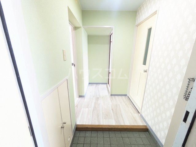 14/30 玄関