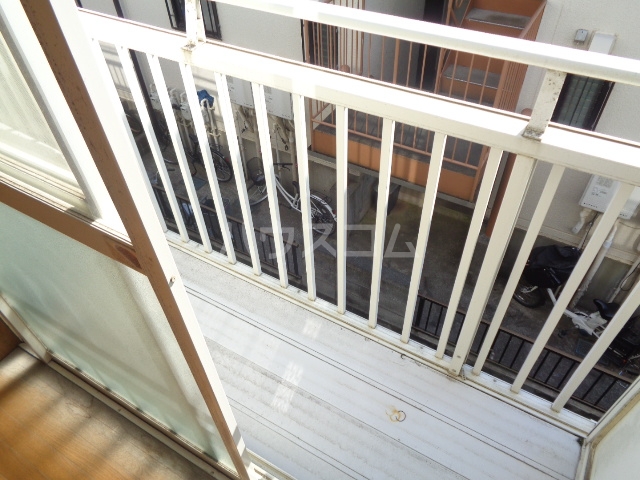 23/30 バルコニー