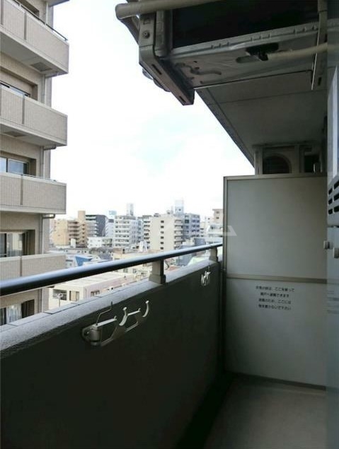 13/21 バルコニー