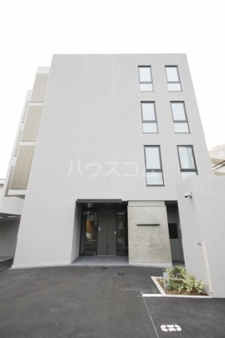 13/13 エントランス