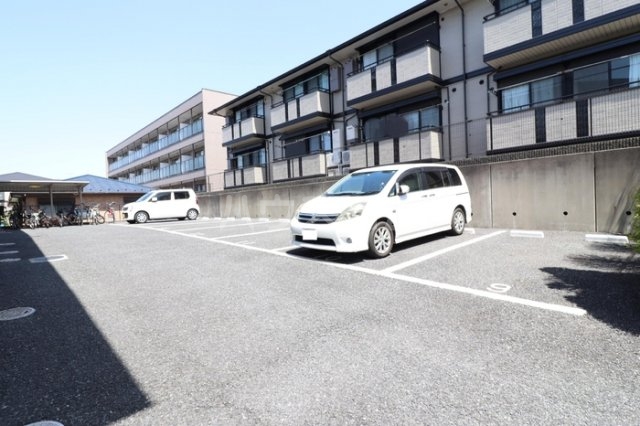 4/4 駐車場