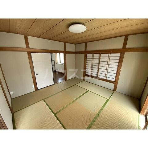 13/30 寝室