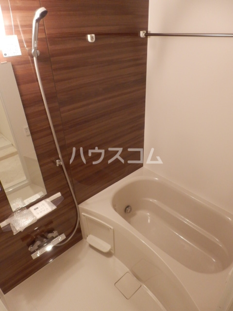 14/25 浴室
