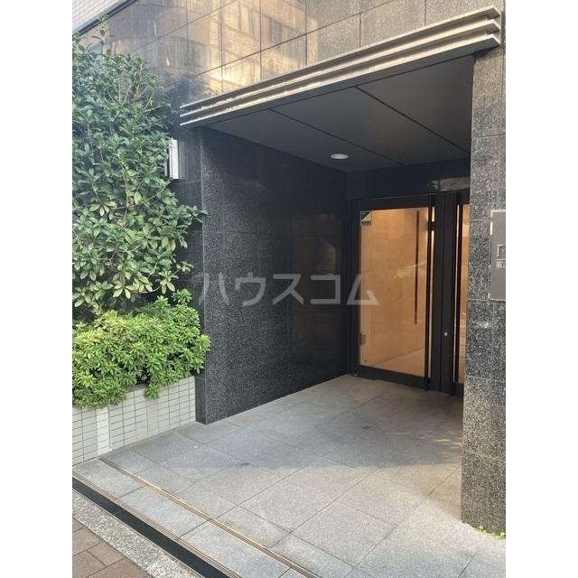 13/22 エントランス