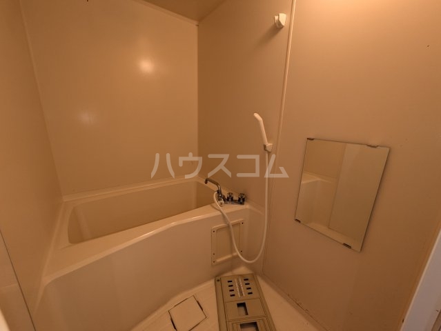 17/30 浴室