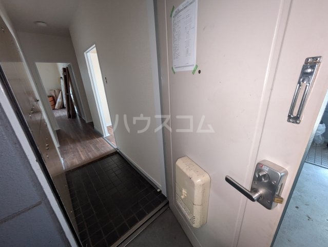 13/30 玄関