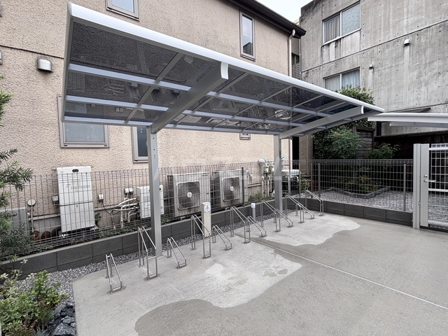 17/25 駐車場