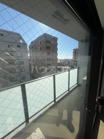 19/30 バルコニー