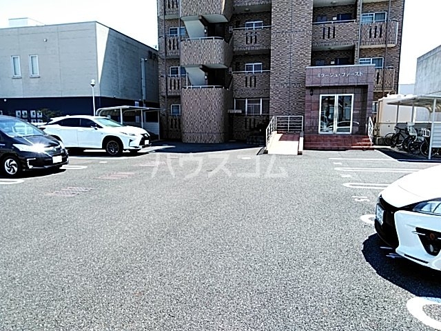 29/30 駐車場