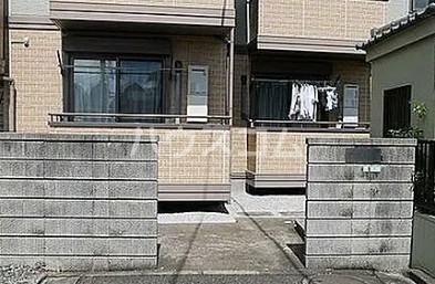 14/19 エントランス