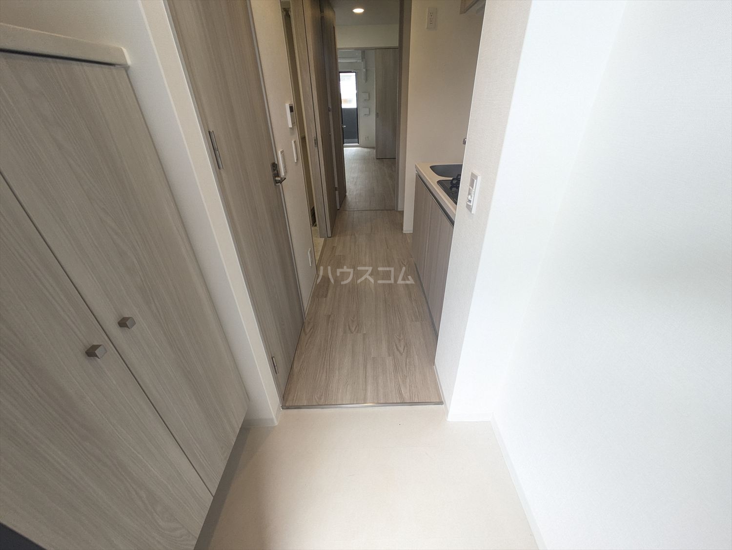 13/30 玄関