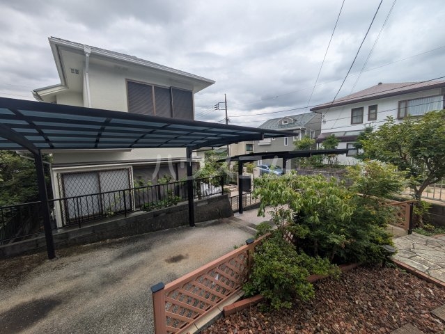 25/30 駐車場