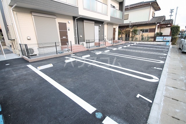24/25 駐車場