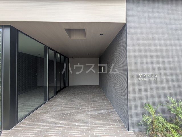 28/30 エントランス