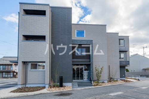 1/23 外観