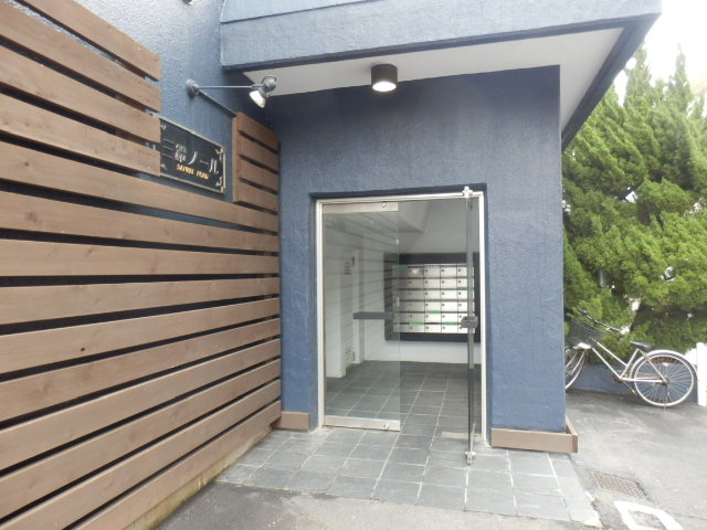 22/29 エントランス