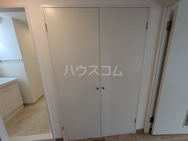 14/30 玄関