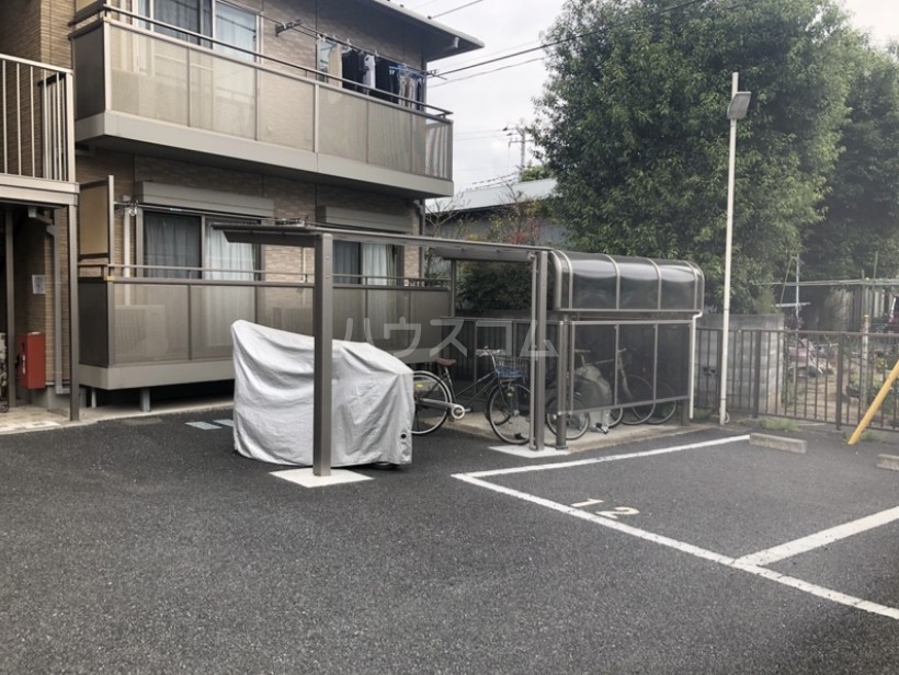 18/21 駐車場