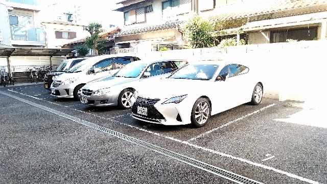 20/23 駐車場