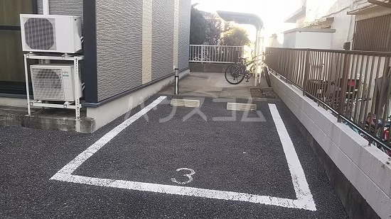 20/30 駐車場