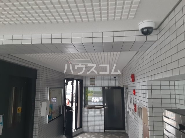 16/27 エントランス