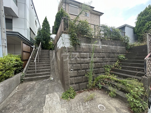 2/30 外観