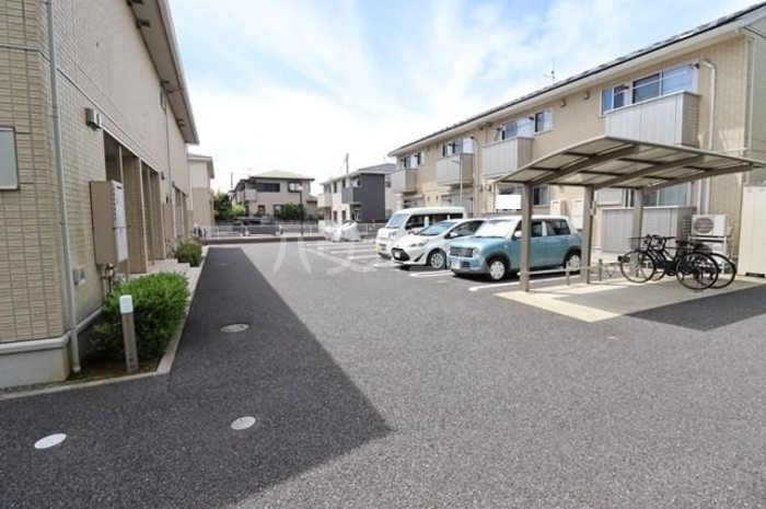 15/20 駐車場