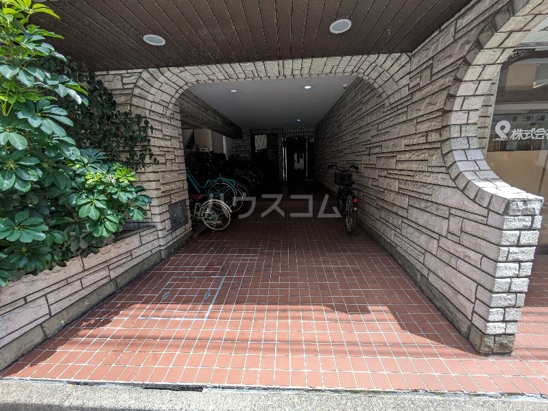 2/10 エントランス