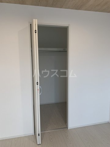 13/30 収納