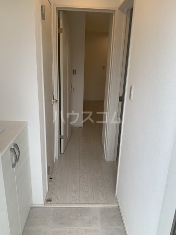 14/30 玄関
