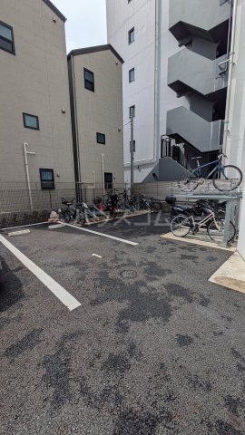 17/20 駐車場