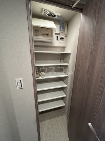 13/29 収納