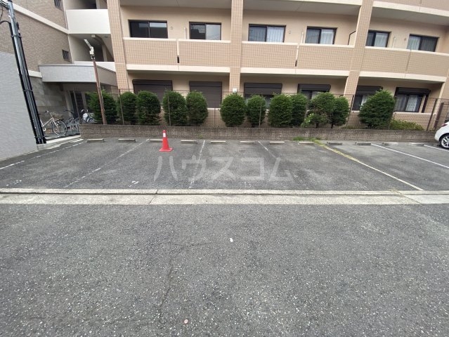 3/10 駐車場