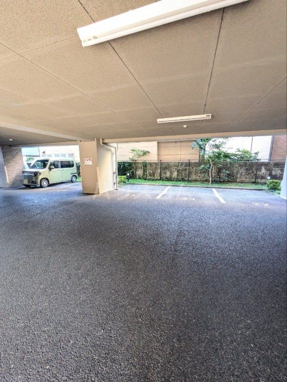 4/4 駐車場