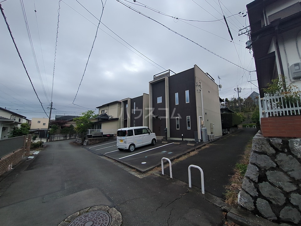 20/23 駐車場