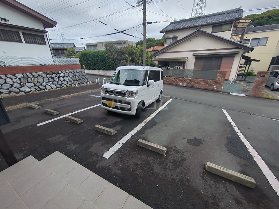 21/23 駐車場
