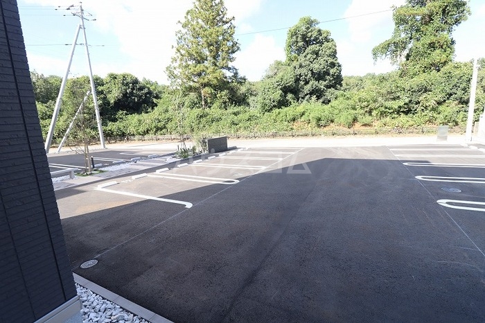 19/23 駐車場