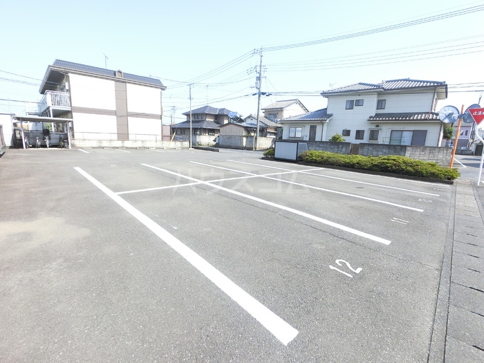 2/2 駐車場