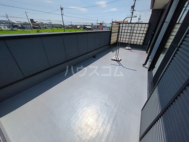 16/23 バルコニー