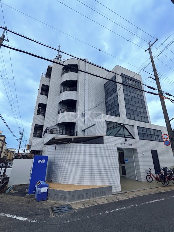1/8 外観