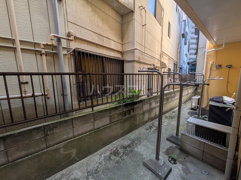 13/20 バルコニー