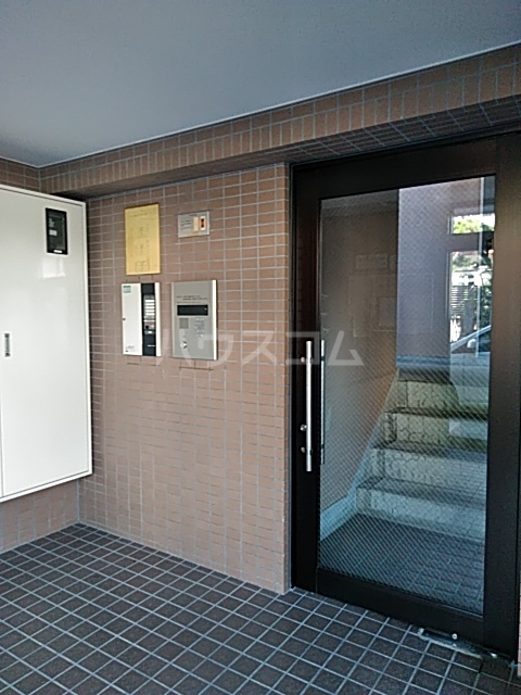 3/8 エントランス