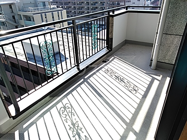 17/23 バルコニー