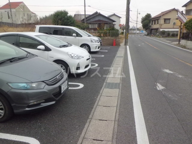 22/26 駐車場
