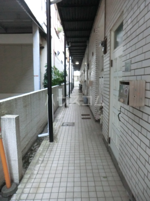 16/24 エントランス