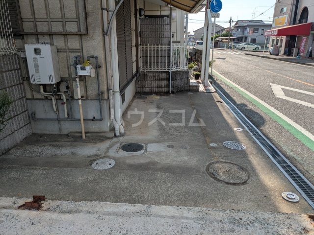 2/5 駐車場